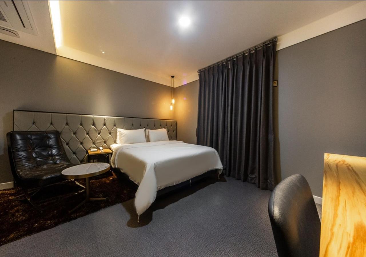 West In Hotel Yeosu Esterno foto