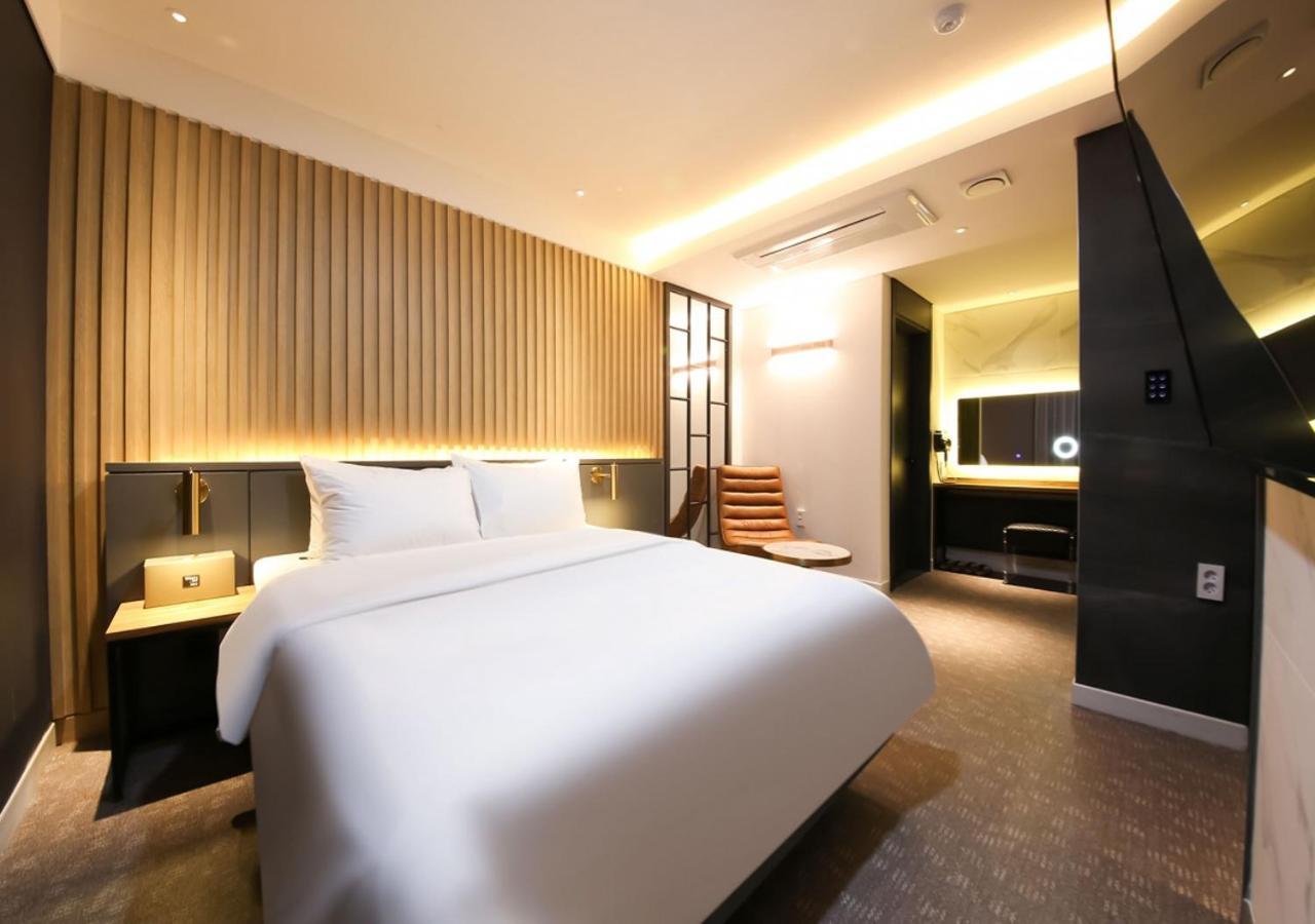 West In Hotel Yeosu Esterno foto