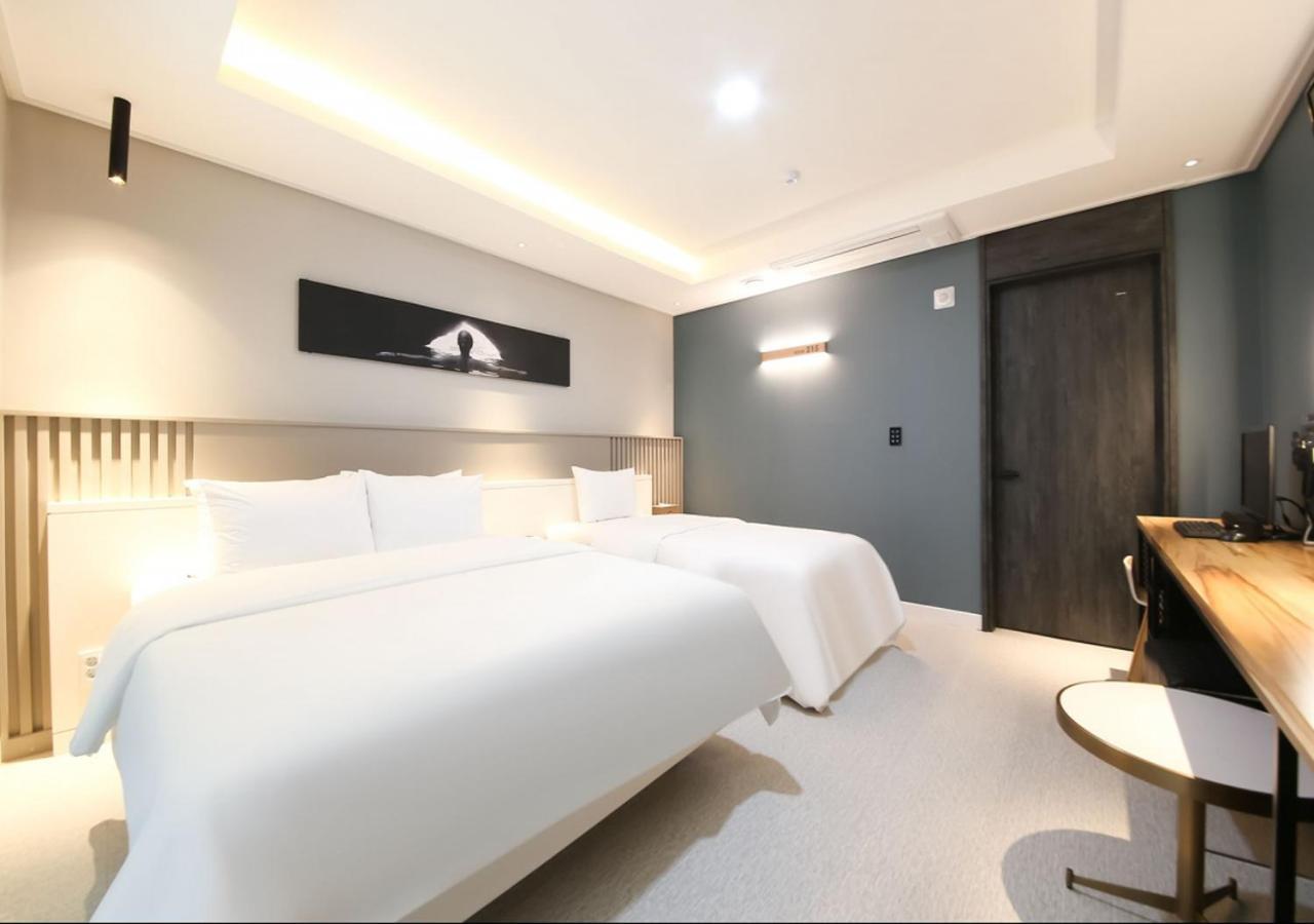 West In Hotel Yeosu Esterno foto