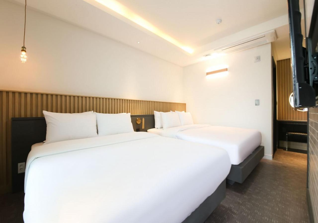 West In Hotel Yeosu Esterno foto