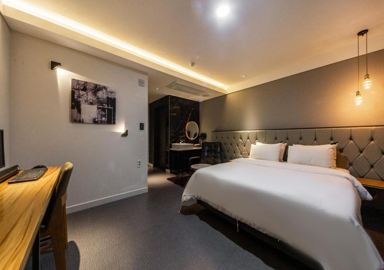 West In Hotel Yeosu Esterno foto