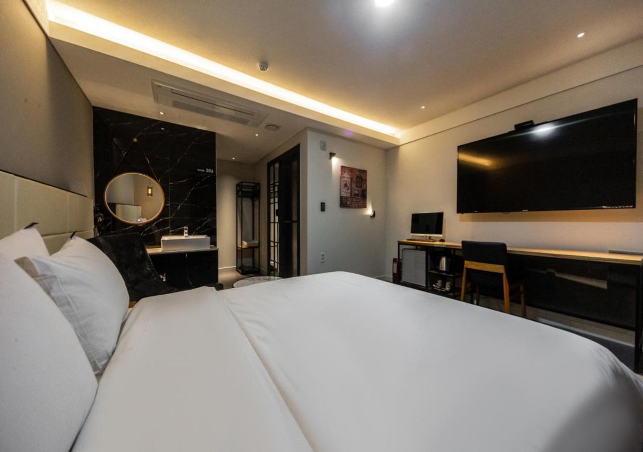West In Hotel Yeosu Esterno foto