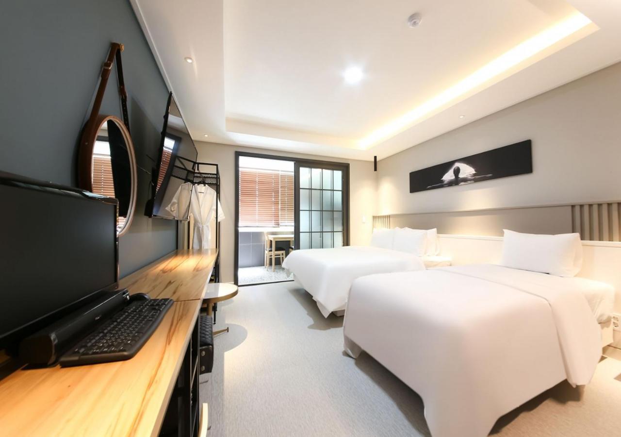 West In Hotel Yeosu Esterno foto